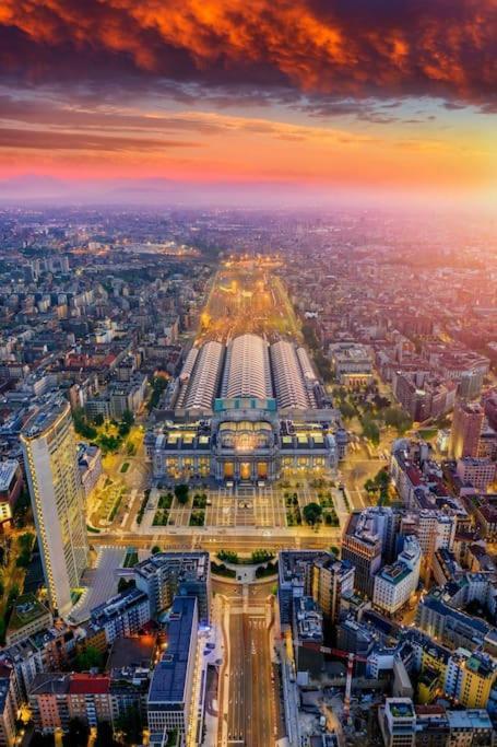 Duomo 10 Min Luxury • Terrazzo • Wi-fi • Netflix Appartement *